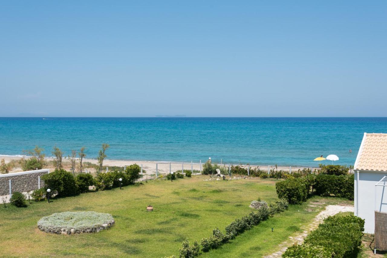 Dalas Beach HouseAlmiros Beach エクステリア 写真